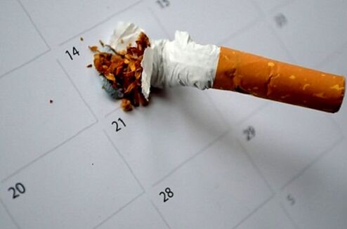broken cigarette and quit smoking